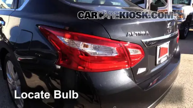 2016 Nissan Altima SL 3.5L V6 Luces Luz de reversa (reemplazar foco)